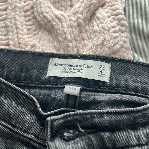 Curve Love Ultra High Rise 90s Straight Jean - Picture 2 of 2